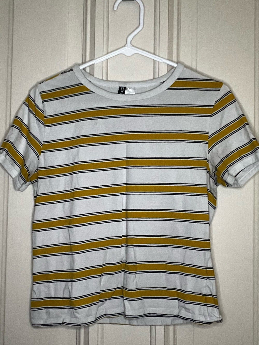 H&M Divided White, Mustard & Black Striped Short Sleeve Tee